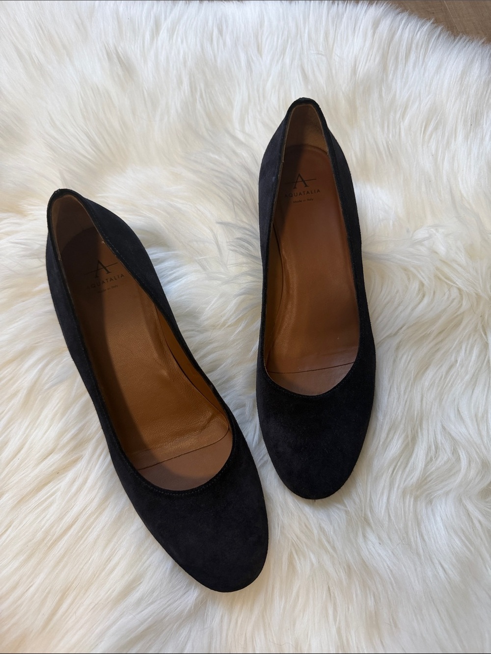 Aquatalia Black Suede Round-Toe Pumps